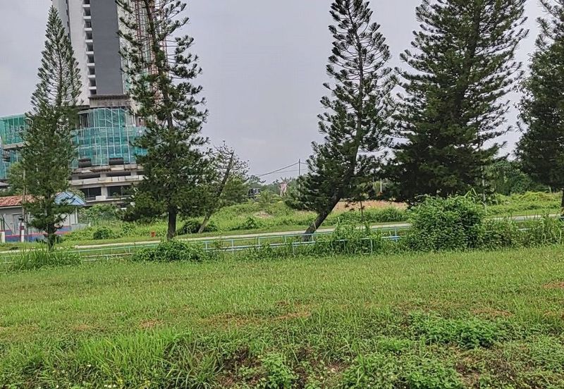 Taman Tasik Semenyih (Lake Residence)