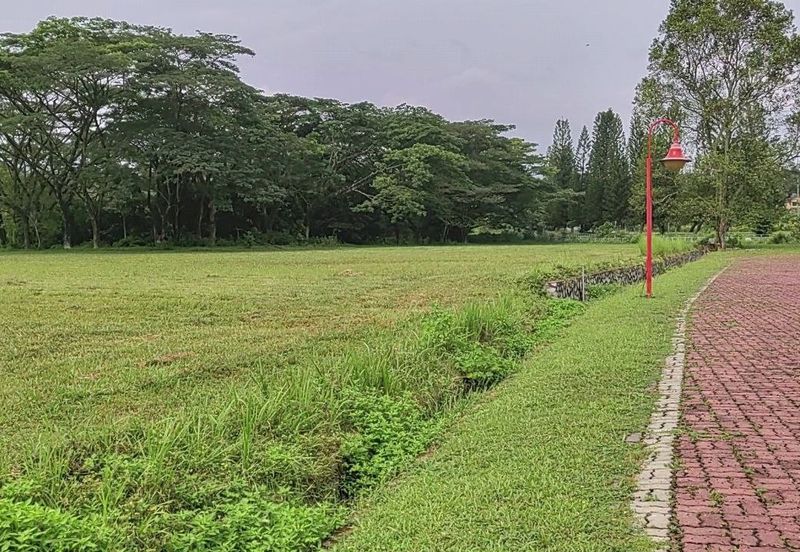 Taman Tasik Semenyih (Lake Residence)