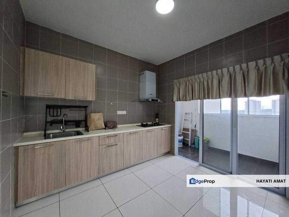 Aurora Residence near LRT Puchong Prima, Selangor, Puchong