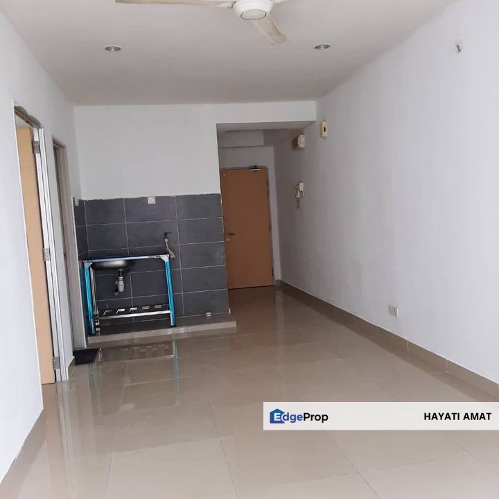 Menara U For Sale Shah Alam Seksyen 13 Jalan kaki AEON Mall MSU Shoplot , Selangor, Shah Alam