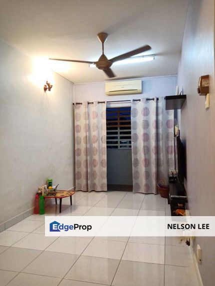 Townhouse Upper unit Renovated near Uob bank , Selangor, Bandar Damai Perdana