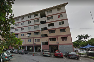 Sell With TENANCY. RM160k Apartment