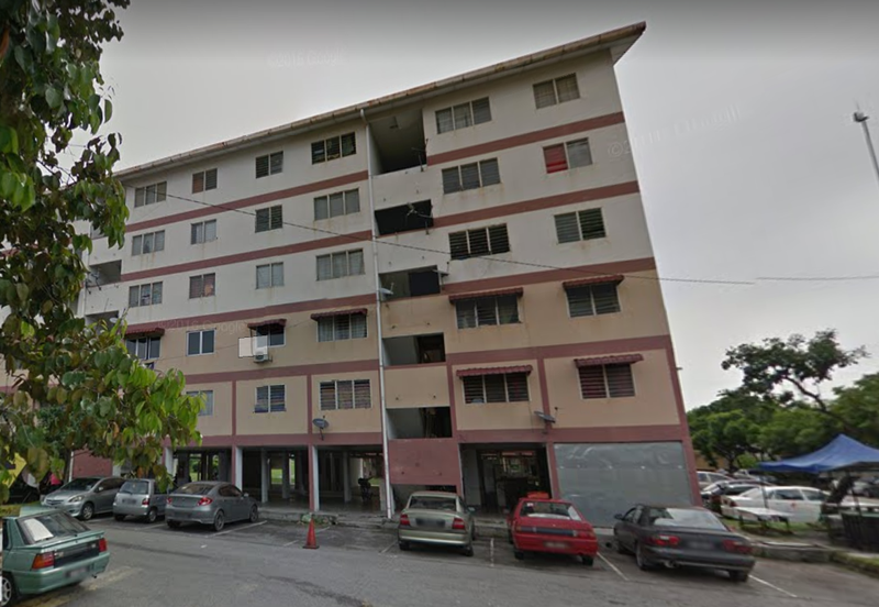 Sell With TENANCY. RM160k Apartment