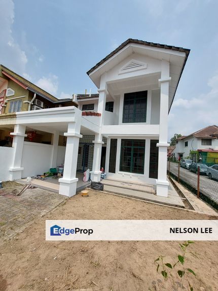 Below Market! End Lot Freehold Double Storey House Bandar Tun Hussein Onn Cheras, Kuala Lumpur, Cheras