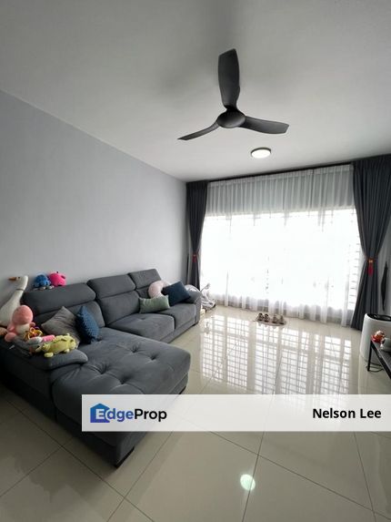 Fully Renovated 1140sqft Freehold 2 car park, Selangor, Semenyih