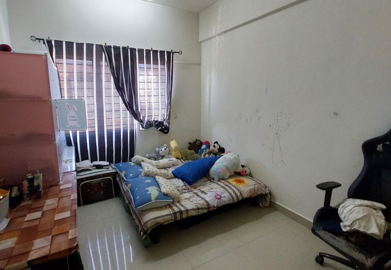 Tiara Hatamas Apartment