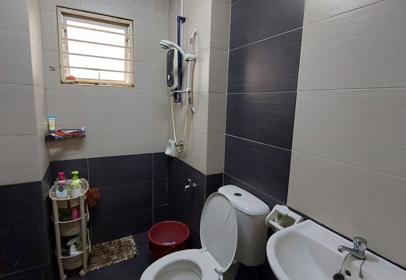 Tiara Hatamas Apartment