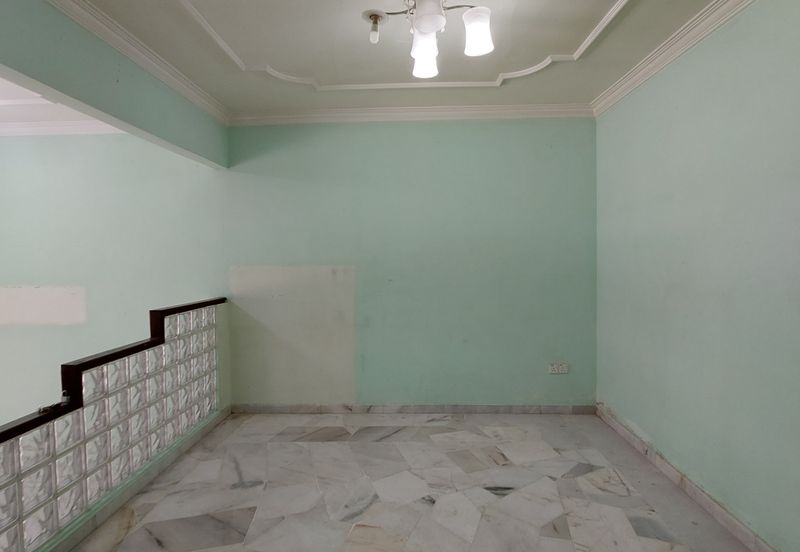 SL7, Bandar Sungai Long