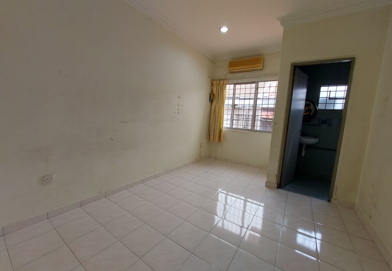 SL7, Bandar Sungai Long