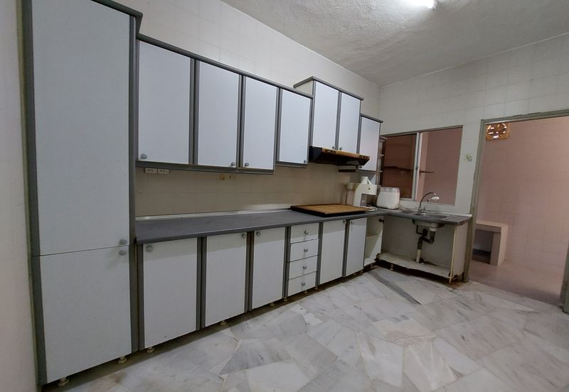 SL7, Bandar Sungai Long