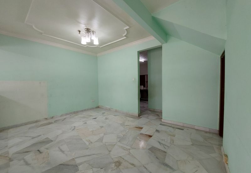 SL7, Bandar Sungai Long