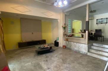 SL7, Bandar Sungai Long