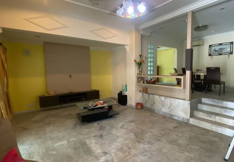 SL7, Bandar Sungai Long