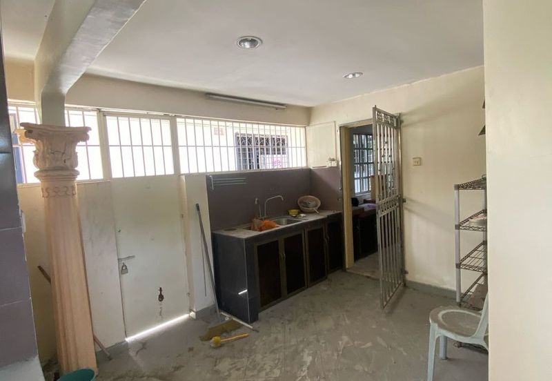 SL7, Bandar Sungai Long