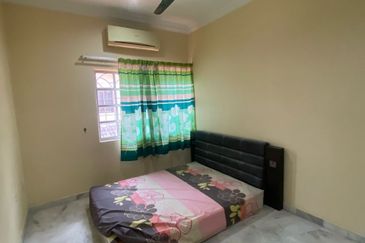 SL7, Bandar Sungai Long