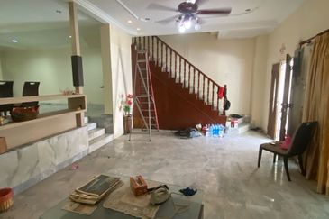 SL7, Bandar Sungai Long