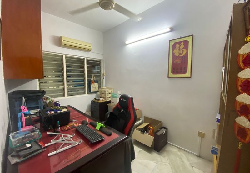 SL7, Bandar Sungai Long