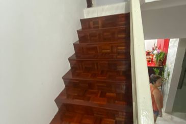 SL7, Bandar Sungai Long