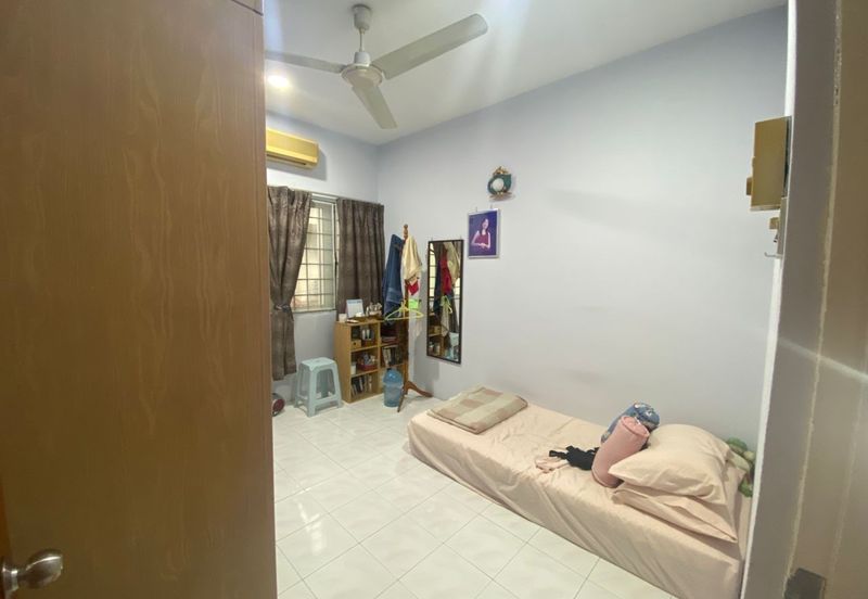 SL7, Bandar Sungai Long