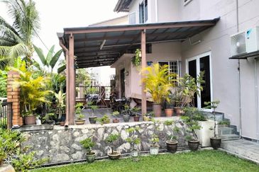 SL7, Bandar Sungai Long