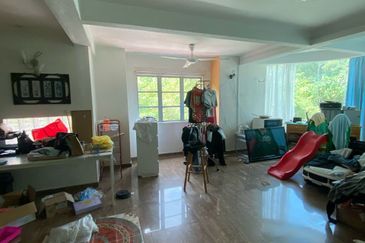 SL7, Bandar Sungai Long