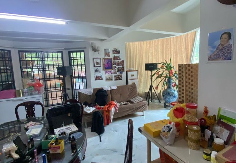 SL7, Bandar Sungai Long