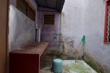 Taman Orkid Shop Apartment Batu 9 Cheras