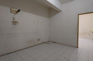 Taman Orkid Shop Apartment Batu 9 Cheras