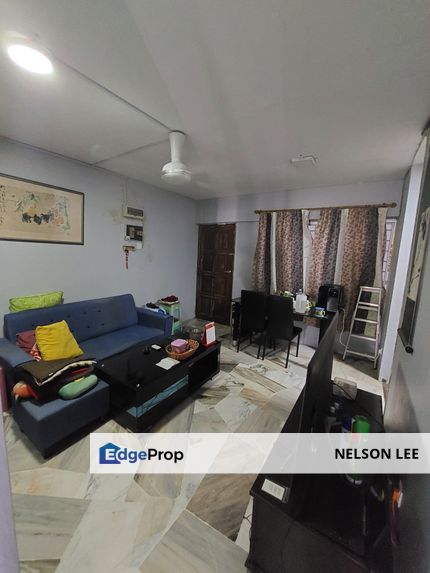 Renovated 3 bedroom Flat with Lift, Walking Distance to Connaught MRT, Annex, Majestic Maxim, Maxim Cheras, Kuala Lumpur, Cheras