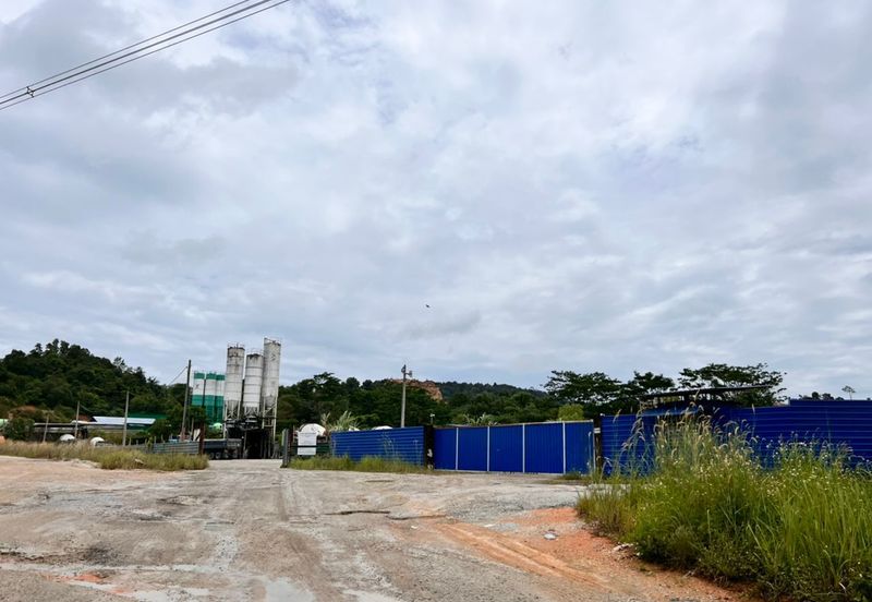 Plentong Industrial Land