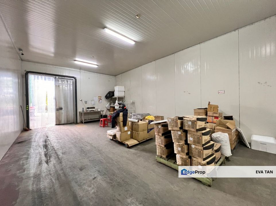 Simpang Renggam Detached Factory Bua 38ksf, 2000 amp, Johor, Kluang