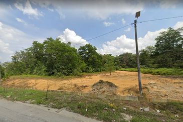 Kempas Commercial land