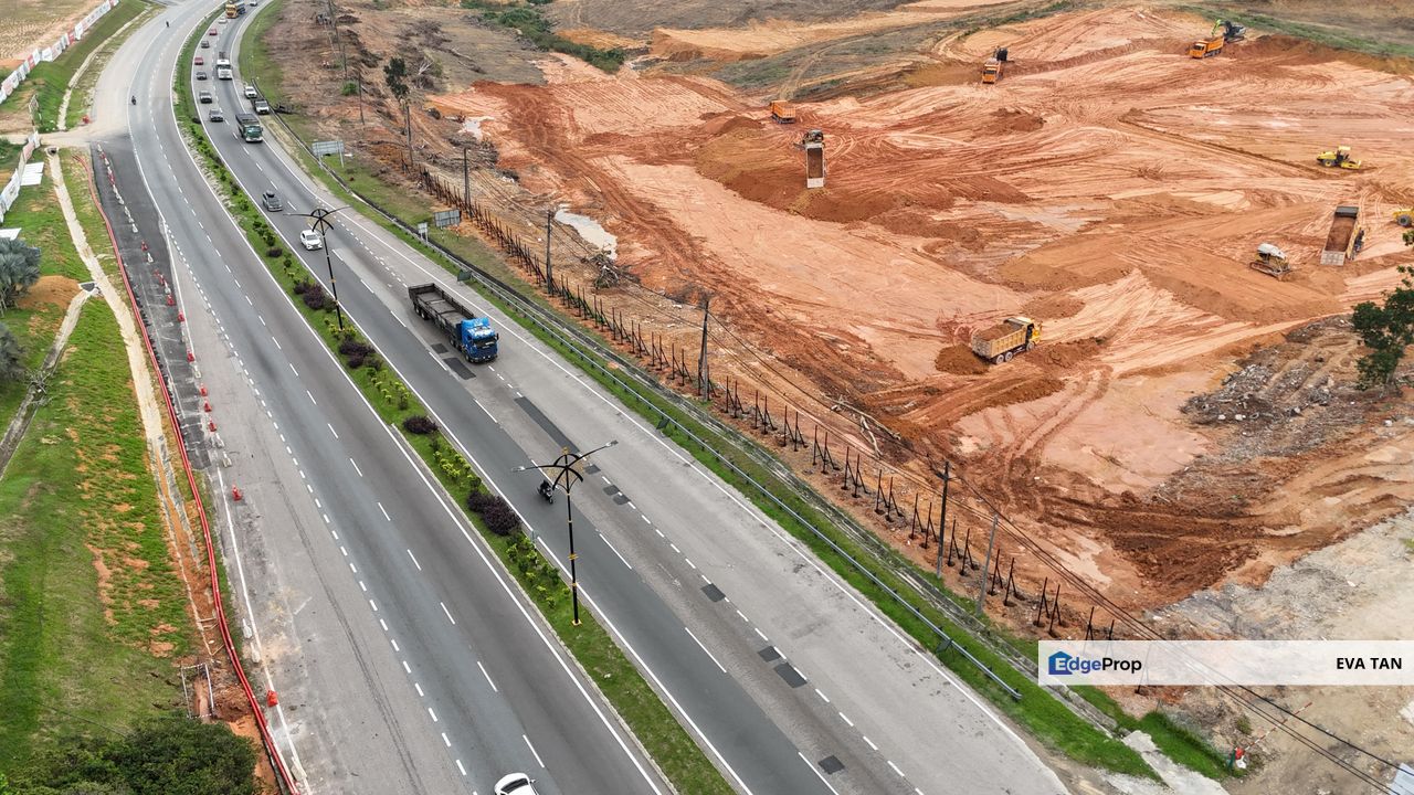 Brand New 1.5 Storey Terrace Factory at Bandar Cemerlang, Johor, Ulu Tiram