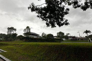 Leisure Farm Bungalow Land