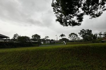 Leisure Farm Bungalow Land