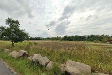 Masai Commercial Land