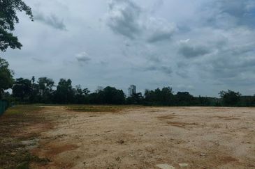 Plentong Industrial Land