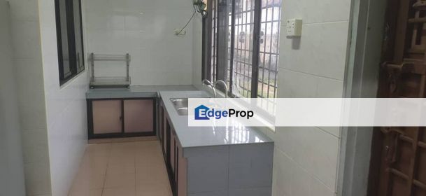 Single storey fully renovated Tampoi Near Angsana , Johor, Tampoi