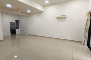 The Canal Garden South, Horizon Hills