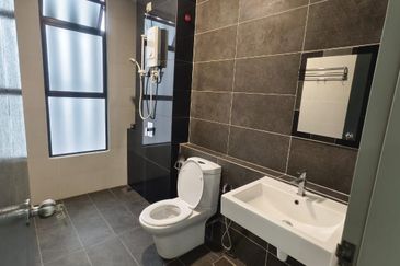 The Canal Garden South, Horizon Hills