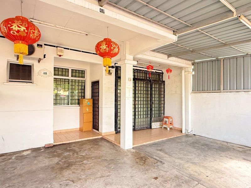 Tmn Putri Wangsa jln Lading Singlec sty End Lot with Land , Johor, Ulu Tiram