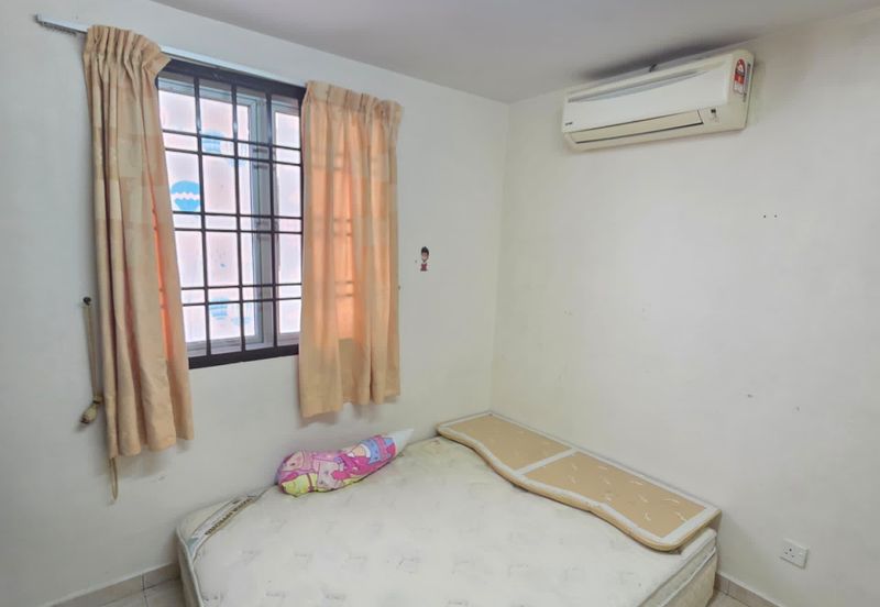 Prima Regency (Dorchester Court)