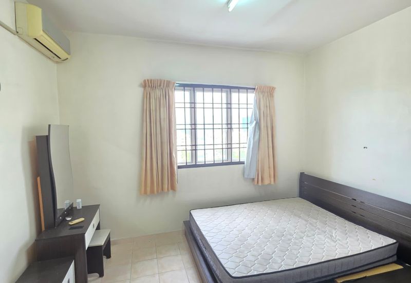 Prima Regency (Dorchester Court)