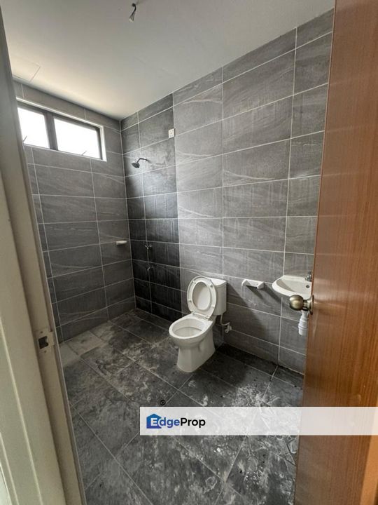 Tmn Bestari indah Double sty unit renovated , Johor, Ulu Tiram