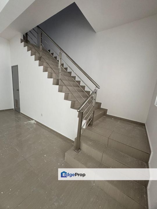 Tmn Bestari indah Double sty unit renovated , Johor, Ulu Tiram