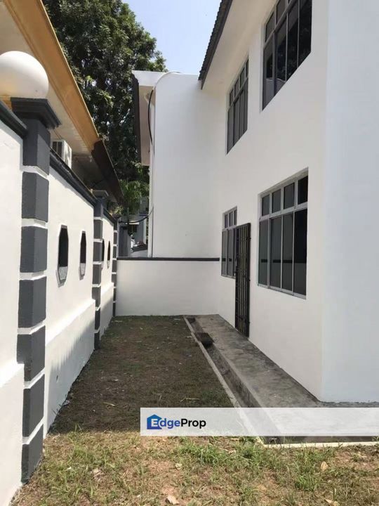 Taman melawat semi D Double sty Fully renovated Skudai , Johor, Skudai