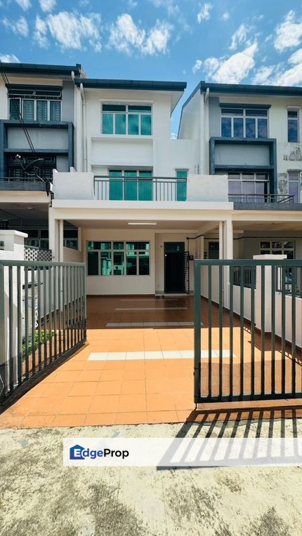 Tmn Pulai Mutiara Acacia 2.5storey Renovated unit , Johor, Kangkar Pulai