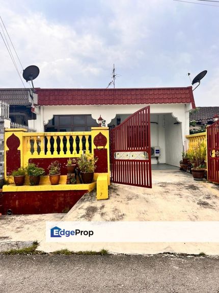 Tmn University Single sty Renovated unit , Johor, Skudai