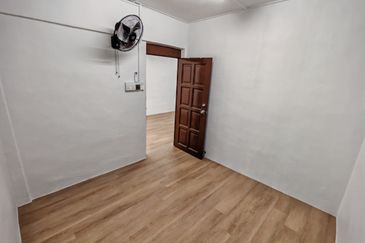 Flat Taman Ungku Tun Aminah