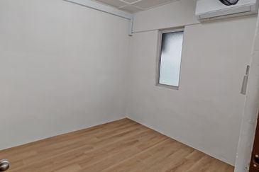 Flat Taman Ungku Tun Aminah